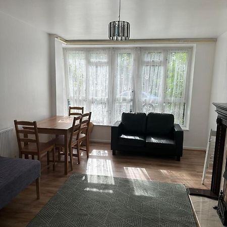 Spacious 2 Bed Flat Barking  Exteriér fotografie